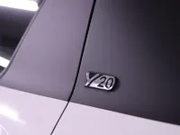 Gebraucht Toyota Yaris Hybrid 101 PS (74 kW) 2019 Weiß Limousine