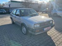 Second-hand VW Jetta 91 CP (66 kW) 1990 Argintiu Berlinǎ