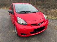 Gebraucht Toyota Aygo 2009 Rot Kleinwagen