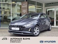 Gebraucht Hyundai i20 Select 101 PS (74 kW) 2025 Aurora grey / mic Kleinwagen