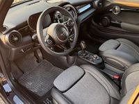 Second-hand Mini Cooper SE 135 kW (184 CP) 2020 Negru Hatchback