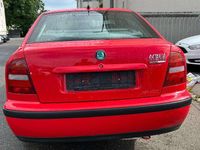 Gebraucht Skoda Octavia 75 PS (55 kW) 1999 Rot Limousine