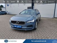 Gebraucht Volvo V90 Momentum 197 PS (144 kW) 2022 Grau Kombi