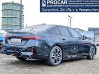 Gebraucht BMW 550e M Sport 489 PS (359 kW) 2025 Schwarz Limousine