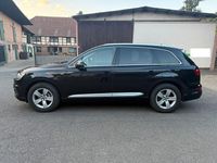 Używany Audi Q7 Ambiente 272 KM (200 kW) 2017 Czarny SUV