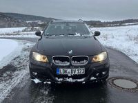 Gebraucht BMW 318 143 PS (105 kW) 2010 Schwarz Kombi
