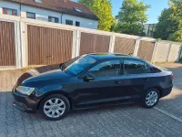 Gebraucht VW Jetta Comfortline 105 PS (77 kW) 2012 Schwarz Limousine
