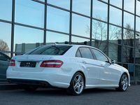Gebraucht Mercedes E500 AMG 387 PS (284 kW) 2011 Weiß Limousine