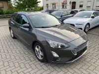 Gebraucht Ford Focus Cool & Connect 120 PS (88 kW) 2020 Grau Limousine