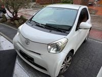 Gebraucht Toyota iQ 98 PS (72 kW) 2011 Weiß Kleinwagen