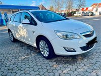 Gebraucht Opel Astra 140 PS (102 kW) 2012 Weiß Kombi