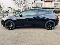 Gebraucht Opel Astra GTC 140 PS (102 kW) 2016 Schwarz Limousine