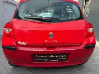 Gebraucht Renault Clio II 139 PS (102 kW) 2007 Hellrot Kleinwagen