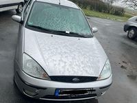 Gebraucht Ford Focus 101 PS (74 kW) 2003 Silber Limousine