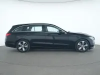 Gebraucht Mercedes C200 Avantgarde 163 PS (119 kW) 2025 Schwarz Limousine