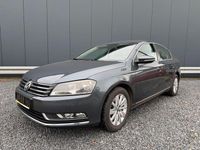 Gebraucht VW Passat 105 PS (77 kW) 2012 Grau Limousine