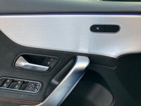 Gebraucht Mercedes A180 AMG 136 PS (100 kW) 2024 Weiß Limousine
