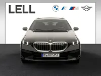 Neu BMW i5 Sport Line 250 kW (340 PS) 2026 Saphirschwarz Kombi