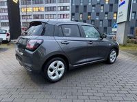 Neu Suzuki Swift Comfort 83 PS (61 kW) 2025 Mineral gray metallic Kleinwagen