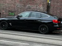 Gebraucht BMW 330 Sport Line 258 PS (189 kW) 2015 Schwarz Limousine
