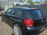 Gebraucht BMW 114 102 PS (75 kW) 2014 Schwarz Kleinwagen