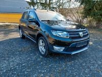 Gebraucht Dacia Sandero Stepway 90 PS (66 kW) 2013 Schwarz Kleinwagen