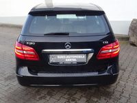 Gebraucht Mercedes B180 Style 109 PS (80 kW) 2014 Schwarz Van / Kleinbus