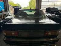 Używany Mercedes E500 AMG 1989 Czarny Sedan/Limuzyna