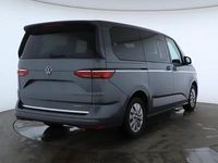 Gebraucht VW Multivan Style 177 PS (130 kW) 2025 Grau Van