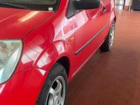 Gebraucht Ford Fiesta 60 PS (44 kW) 2005 Rot Kleinwagen
