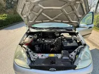 Occasion Ford Focus 75 ch (55 kW) 1999 Argent Berline
