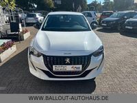 Gebraucht Peugeot 208 Active 102 PS (75 kW) 2024 Weiß Kleinwagen