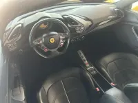 Gebraucht Ferrari 488 669 PS (492 kW) 2017 Gelb Cabrio