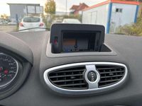 Gebraucht Renault Clio GrandTour 103 PS (75 kW) 2012 Silber Kombi