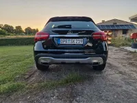 Gebraucht Mercedes GLA180 122 PS (89 kW) 2019 Schwarz SUV