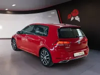 Gebraucht VW Golf VII Highline 131 PS (96 kW) 2019 Tornadorot Limousine