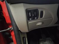 Gebraucht Renault Twingo 60 PS (44 kW) 2008 Rot Kleinwagen