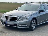 Gebraucht Mercedes E200 136 PS (100 kW) 2011 Grau Kombi