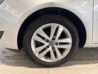 Gebraucht Opel Meriva Selection 101 PS (74 kW) 2015 Silber Van / Kleinbus
