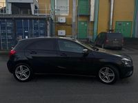 Gebraucht Mercedes A180 122 PS (89 kW) 2013 Schwarz Limousine