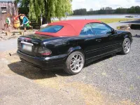 Gebraucht Mercedes CLK230 Avantgarde 197 PS (144 kW) 2001 Schwarz Cabrio