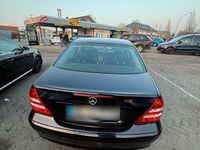 Gebraucht Mercedes C200 122 PS (89 kW) 2006 Blau Limousine