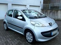 Gebraucht Peugeot 107 86 PS (63 kW) 2005 Silber Kleinwagen