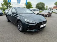 Neu Hyundai i30 Trend 150 PS (110 kW) 2026 Cypress green / mic Limousine