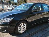 Gebraucht Peugeot 308 Active 131 PS (96 kW) 2014 Schwarz Limousine