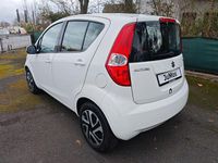 Usado Suzuki Splash Basic 65 HP (47 kW) 2009 Branco Citadino