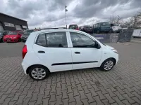 Gebraucht Hyundai i10 Edition 69 PS (50 kW) 2013 Weiß Kleinwagen