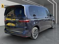 Neu VW Multivan Style 150 PS (110 kW) 2026 Starlight blue metallic Van