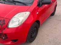Gebraucht Toyota Yaris 69 PS (50 kW) 2008 Rot Kleinwagen