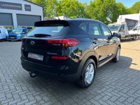 gebraucht Hyundai Tucson Edition 2WD*SHZ*PDC*TEMP.*AHK*USB*TÜV NEU